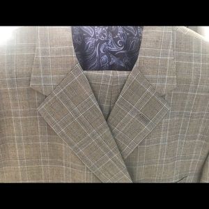 New ..Tom James Men’s Custom Made 2pc Suit